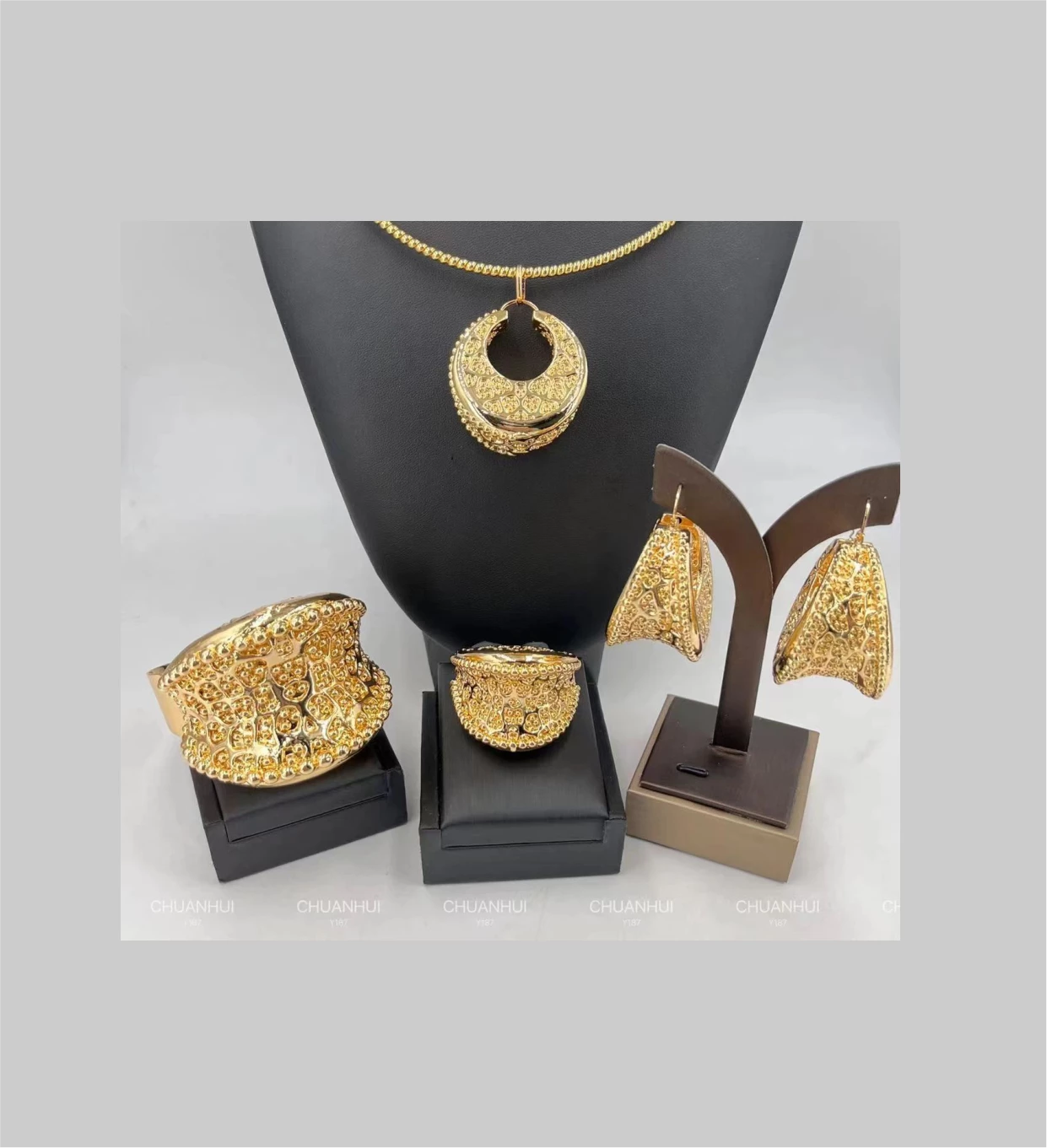 Textured Gold Jewelry Set